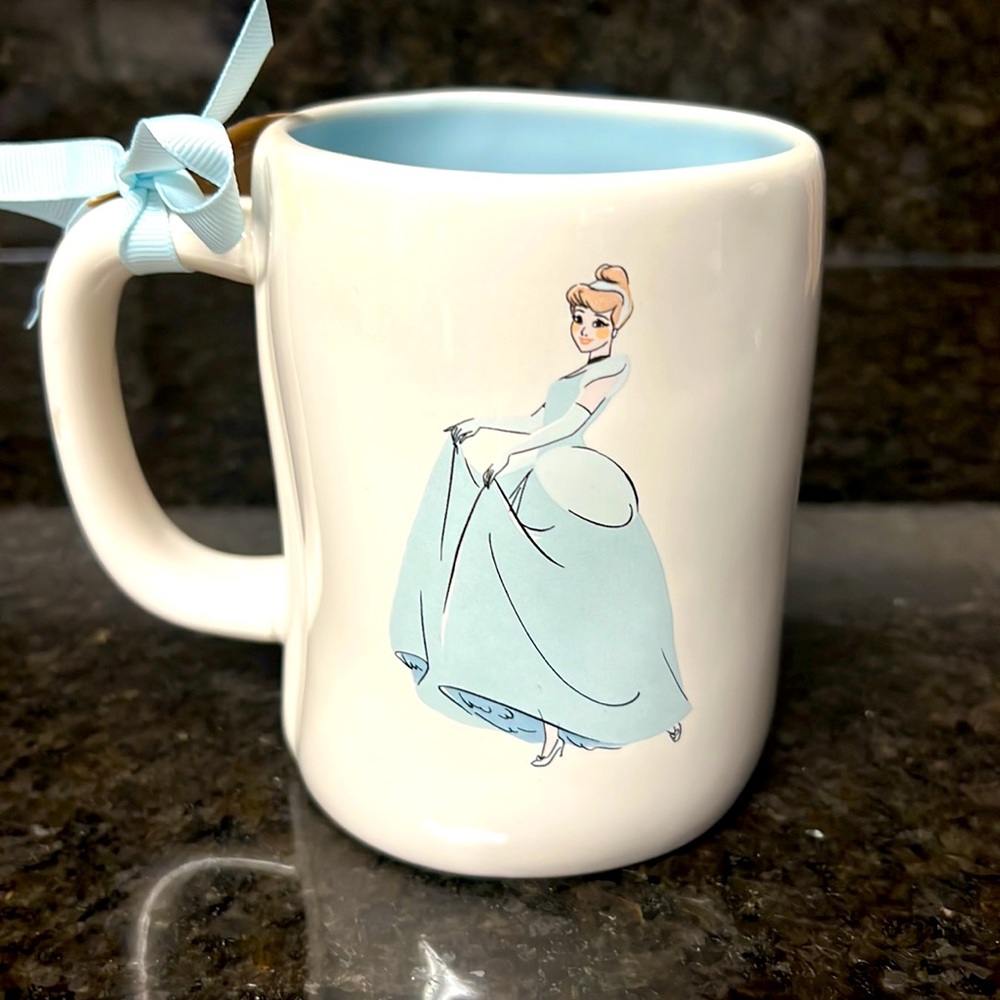 RAE DUNN-Disney Princess Cinderella Double-Sided Mug 👑